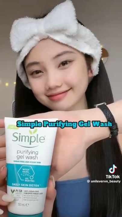 Sữa rửa mặt Simple giúp kiềm dầu và ngừa mụn hiệu quả cho da dầu mụn 150ml