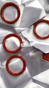 Vòng Cẩm Thạch Đỏ Đẹp A Ni 52mm x chột 78mm màu đỏ bông tươi sáng bóng đẹp nữ 52kg - 56kg đeo mệnh hỏa mệnh thổ đeo xuất sắc đẹp món quà tặng ý nghĩa có 890k ạ