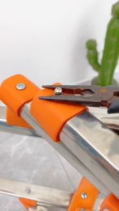 ไขควงพวงกุญแจหิมะ 18 IN 1 ประแจอเนกประสงค์แบบพกพา ประแจหิมะ สำหรับการติดตัวและฉุกเฉิน