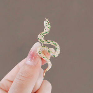 Fashionable Snake Year Brooch Pin Womens Stylish Trendy Jacket Pin New Year Gift Female Accessories Alloy Embedded Artificial Gem