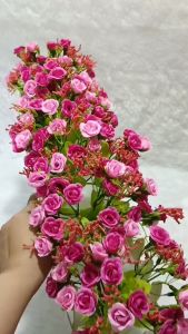 Hàng rào hoa giả hoa lụa cắm sẵn trang trí nhà cửa sân vườn... VI009 (chậu nhựa dài 50cm hoa lụa cắm sẵn như hình)