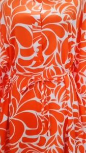 🆕ชุดเดรสยาวคอจีน มีกระเป๋า2ข้าง ใช้งานได้จริง มีเชือกผูกเอว ผ้าไหมอิตาลี💯(italian silk)พิมพ์ลาย   ✂️ Size 🪡🧵  👚 เสื้ออกได้ประมาณ( Chest) 48" สะโพก(hip) 56" 📏ความยาว( length) 52"