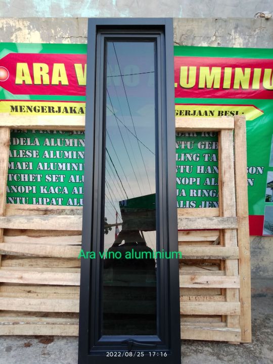 jendela aluminium ukuran T150x40,kaca 5mm+ palet kayu,arah buka,kiri,kanan,jungkit