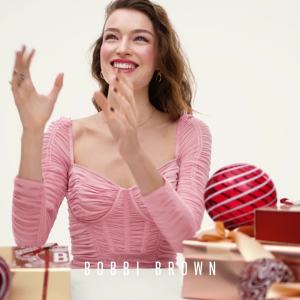 【LIMITED EDITION】Bobbi Brown Luxe Lipstick | Skincare-Infused Lipstick for Rich Satin Finish Holiday Collection