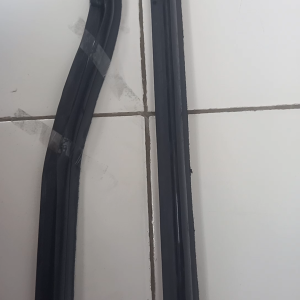 PELIPIT KACA PINTU MOBIL VITARA ESCUDO SIDEKICK JLX BACA DESKRIPSI SEBELUM MEMBELI