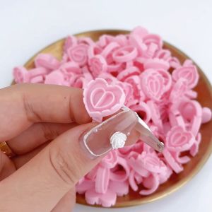 Ardour 100Pcs Disposable Eyelash Extension Glue Rings Glue Holder Heart Tattoo Pigment Cup Eyelashes Makeup Container