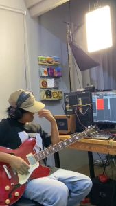 Kowe Gitar Kita Elektrik Seri Hollow Vintage Paket Bundling Ampli Mini
