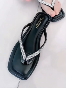 RUNY 1Pair Silicone Gel Dots Non-Slip Flip Flops Non-Slip Cushion Forefoot Insoles Foot Pad Insert