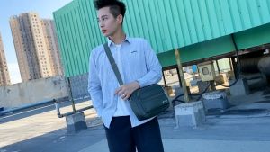 กระเป๋าผู้ชายหนังคุณภาพดี กระเป๋าสะพายพาดลำตัวแฟชั่น ย้อนยุคความจุสูง