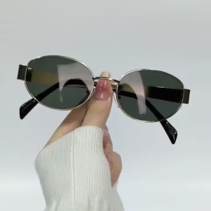 Retro Punk Oval Sunglasses UV Protection Small Metal Frame Women Beach Vacation