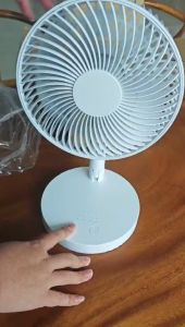 พัดลมตั้งโต๊ะพับได้ USB ปรับมุมได้ 180° พร้อมปิดอัตโนมัติ 7200mAh ความเร็ว 4 ระดับ พกพาสะดวก