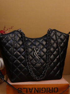 Luxurious Large Capacity Ladies Shoulder Bag Fashionable Versatile Handbag Casual Chic Metal Chain Strap Soft Fabric Inner Pocket