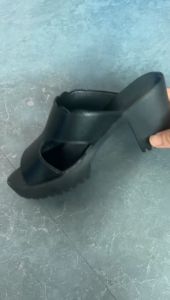 Lady peep toe solid block heel slip on mules 女士防水台7厘米增高外穿拖鞋