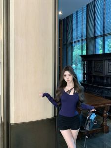 เสื้อยืดแขนยาวสไตล์เกาหลีสั้นเข้ารูปผสมลูกไม้ Pure Desire Style สำหรับผู้หญิงในฤดูใบไม้ผลิและฤดูใบไม้ร่วง