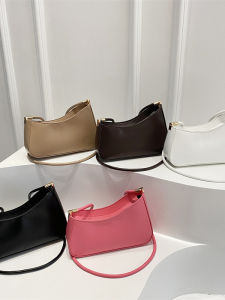 กระเป๋าสะพายข้างแบบสะพายข้างสไตล์ฮ่องกงเรียบง่ายสำหรับฤดูร้อนปี 2025 กระเป๋าถือแบบลำลองที่ทนทานและมีสไตล์สำหรับผู้หญิง