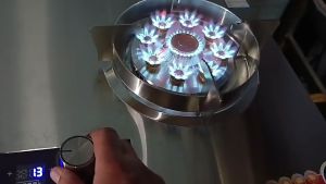 เตาแก๊สฝังเค้าท์เตอร์/ตั้งโต๊ะ เตาแก๊สบิวท์อิน สแตนเลสแท้ ตัดแก๊สอัตโนมัติเมื่อเปลวไฟดับ-น้ำล้น ตั้งเวลาดับได้ สินค้าพร้อมส่ง