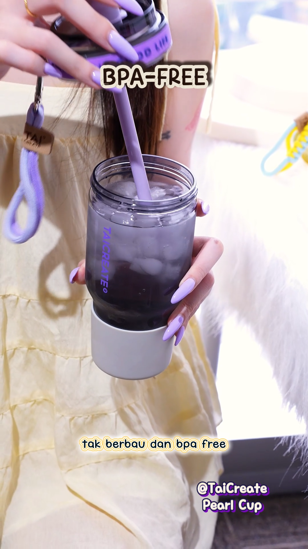 TaiCreate® Pearl Cup 700ml Bahan Tritan Tanpa BPA Large-Capacity Car Mountable Cup Anti bocor Portable with Lanyard Water Bottle