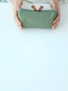 MOUSSON กระเป๋าเครื่องสำอางกันน้ำหรูหราการออกแบบพกพาความจุขนาดใหญ่เหมาะสำหรับการเดินทางและใช้ในชีวิตประจำวัน