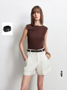 Vero Moda | Linen Blend Belted Loose Straight Leg Shorts