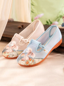 SHIPAILUO | Beijing Old Style Embroidered Slip-On Shoes Cotton Lined Flat Bottom Casual Rubber Sole Traditional Chinese Ethnic Fashion