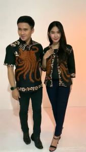 Batik Atasan: Gaya Formal & Modern untuk Kantor & Kondangan