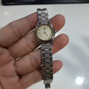 Đồng hồ đeo tay nữ cao cấp Renoma Paris size 24mm second hand đã qua sử dụng