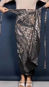 Rok Plisket Batik: Desain & Kelebihan untuk Acara Formal