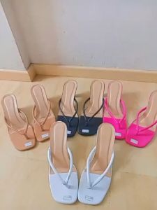 Desain Sepatu Elegan: High Heel Hak Unik