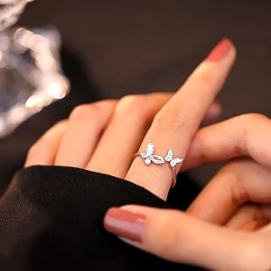 Ganten🍎Cincin Kupu-kupu Zirkon Ganda Mewah Ringan Cincin Pembukaan Kelas Atas Niche Wanita Perak Murni COD