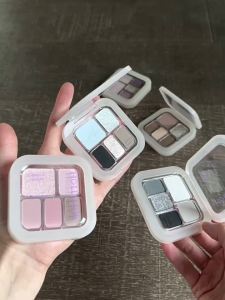 Five-Color Eyeshadow Palette Blue Black Pearl