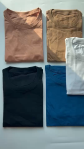 สินค้าขายดี เสื้อยืด OVERSIZE คอกลม สีพื้น ผ้าคอตตอน ทรงหลวม ใส่สบาย ระบายอากาศได้ดี พร้อมส่งจากไทย