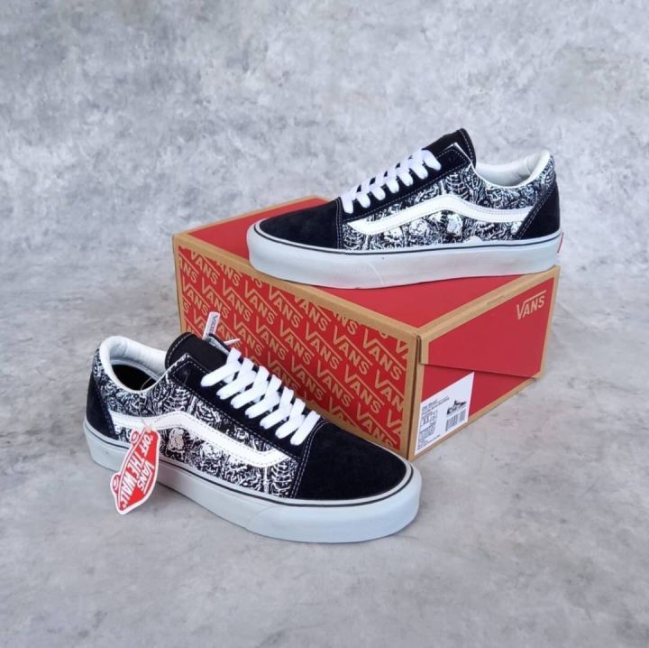 Vans Authentic Old Skool Forgotten Bones SEPATU PRIA VANS OLD - Main Image