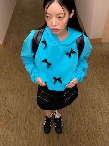 เสื้อสเวตเตอร์ฮู้ดลายผีเสื้อสไตล์เกาหลีสั้นลำลอง ทรงหลวม แขนยาว ปกติ คอตั้ง ผูกโบว์ แฟชั่นฤดูใบไม้ผลิ