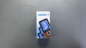 โทรศัพท์ปุ่มกด iTec รุ่น  HERO 1 ฟีเจอร์โฟน 4G จอ 2.8นิ้ว รองรับ 2ซิม  วิทยุFM/ MP3/ MP4  ไฟฉาย  แบต1800mAh ประกัน1ปี1เดือน