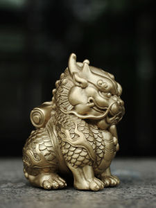 Pure Copper Kirin Desktop Ornament Handmade Blessing for Study Leader Elder Daily Gifts New Chinese Style Decorative Figurine