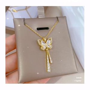 Ladamas Kalung Titanium Dengan Liontin Kupu-Kupu Kristal Berkilau Gaya Elegan KT87