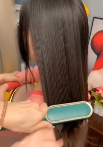 HELDL 2 in 1 Multi-Function Beauty Personal Portable Fast electrical straight comb Hair Curling Iron Comb