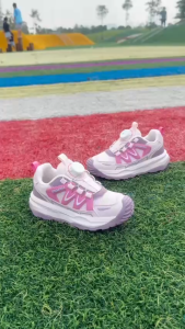 Giày thể thao Bé Gái W.KIDS 3 - 12 tuổi khóa xoáy thông minh thể thao năng động GN32