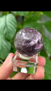 ✨God’s Fingerprint Amethyst Sphere with Rainbow Flash 🔮上帝指纹彩光紫晶球💯 非常少有之珍品🫶🏻 收藏价值高✅  直径diameter 2.8cm  重量Weight 48gram