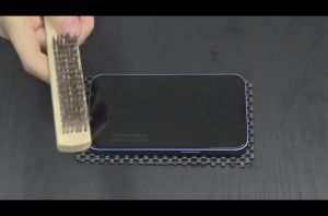 Kính Cường Lực iPhone Tự Dán chống nhìn trộm hoặc trong suốt có khung định vị cố định