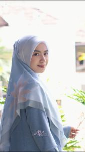 ASZUA Scarves: Hijab Segi Empat Import Kualitas Mewah