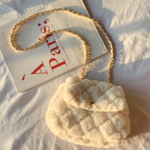 High Quality Furry Womens Bag 2021 Trend Autumn Winter Diamond Chain Simple Match Single Shoulder Slant Cross Cloud Bag