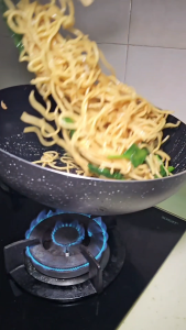 Wyking 30cm Induction Non-stick Wok Pan with Glass Lid