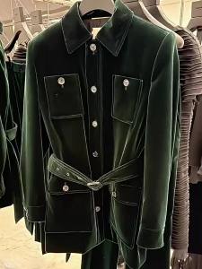 Áo Blazer Nhung Phong Cách Retro Elegance cho Nữ