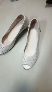 Black casual mid-heel comfortable soft sole hollowed out non-slip high-heeled sandals for women