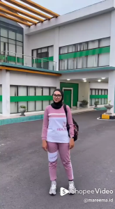 Setelan VEGA Olahraga Wanita - Baju Kaus & Tranning Pinggang Elastis Nyaman