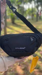 Tas Selempang Kalibre Sangtus 2L 921591000 Black tas pria slingbag tas pinggang Cross bag