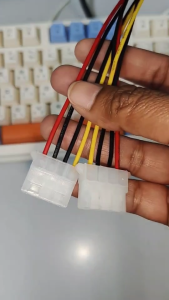 แพ็ค 5 ชิ้น สายแปลง สายต่อเพิ่ม Power สาย Y-Power IDE หัว molex 2Port 1 X 4 Pin