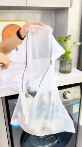 Laundry Bag Jaring Anti Sobek | Tas Laundry Ritsleting Putih Bisa Dicuci & Digunakan Ulang Cocok untuk Mesin Cuci Baju Halus dan Pakaian Dalam