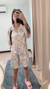 เซ็ต2ชิ้น เสื้อเชิ้ตฮาวาย ลายดอก เสื้อคอปกแขนสั้นกระดุมหน้า เสื้อสีขาวลายดอกไม้+กางเกงขาสั้นเอวยางยืด ผ้าไหมอิตาลี ชุดไปทะเล เสื้อสงกรานต์ #hw8003